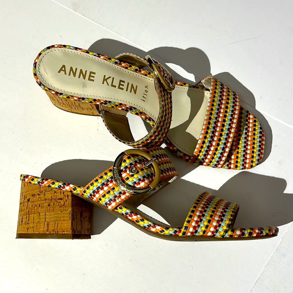 Anne Klein iflex Barras Multicolor Heels Sandals Shoes Silver Tan sz 9.5 summer